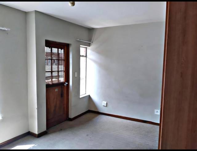 1 BEDROOM APARTMENT FOR SALE IN AUCKLAND PARK